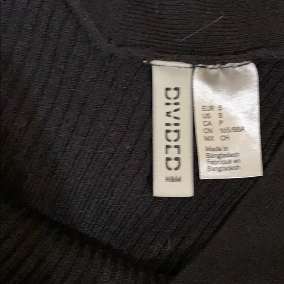 Black long sleeve top - Picture 2 of 2